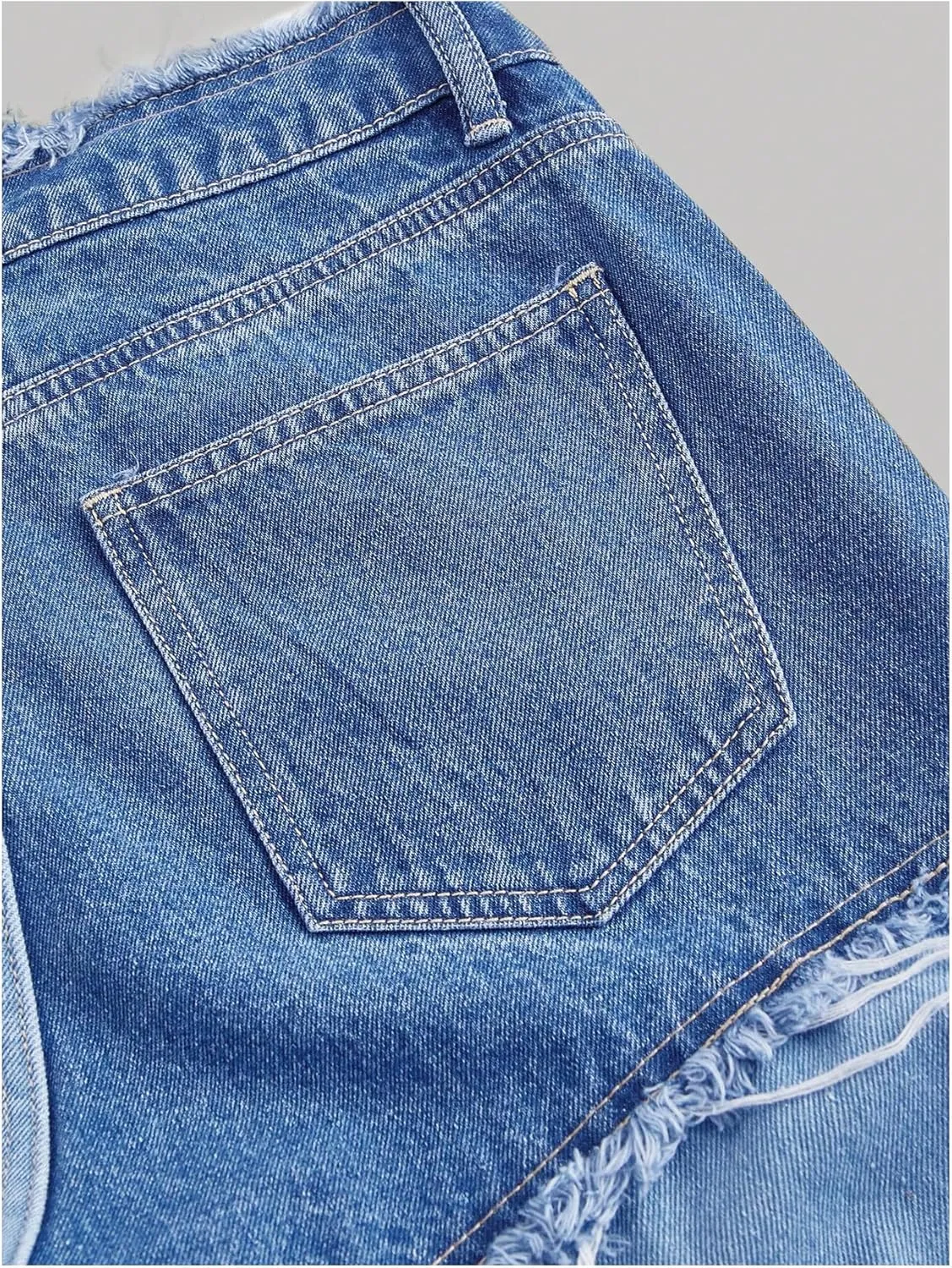 WDIRARA Women's Color Block Patchwork Jeans Raw Trim Zipper Fly Straight Leg Denim Pants